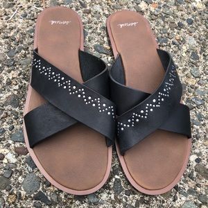 Sanuk sandals